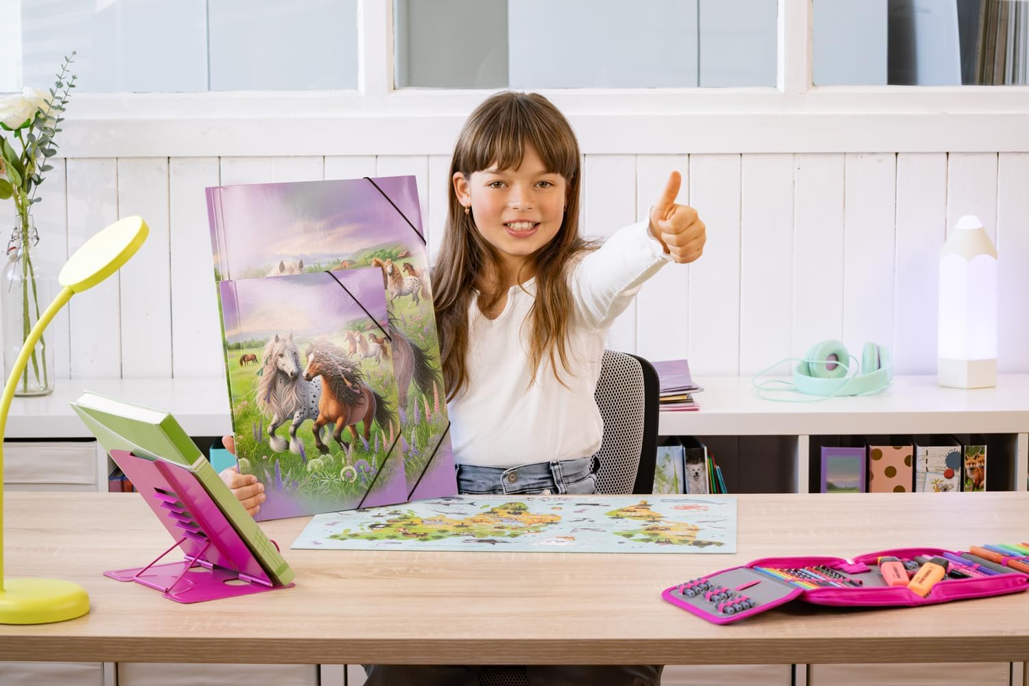 HERMA Sammelmappe A4 Pferdewelt, Eckspanner-Mappe aus Pappe mit Kindergarten Motiv, Gummizug, Innenklappen und Innendruck für Jungen, Mädchen und Kinder