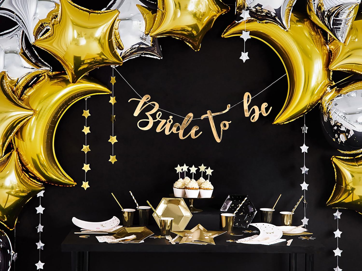 PartyDeco Girlande mit Goldsternen-Goldene Sterne Anhänger-Goldene Spiegelfolie Maße: 3,6 m Weihnachten Silvester Hochzeit Geburtstag Dekoration Hintergrund Vorhang